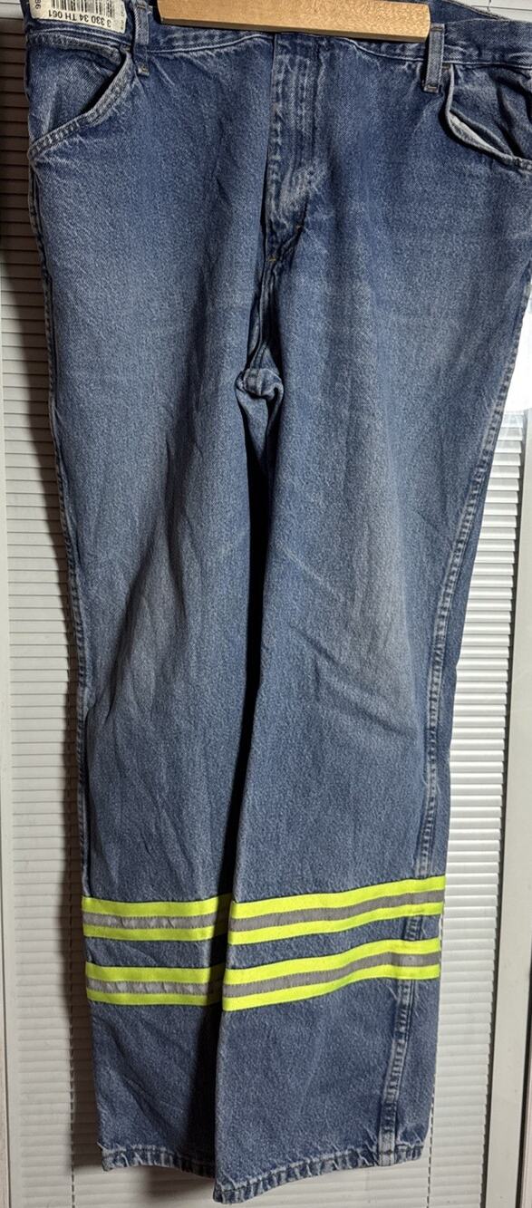 Red Kap Mens 40X32 Boot Cut Jeans Medium Light Wash Denim Workwear PD54PW4